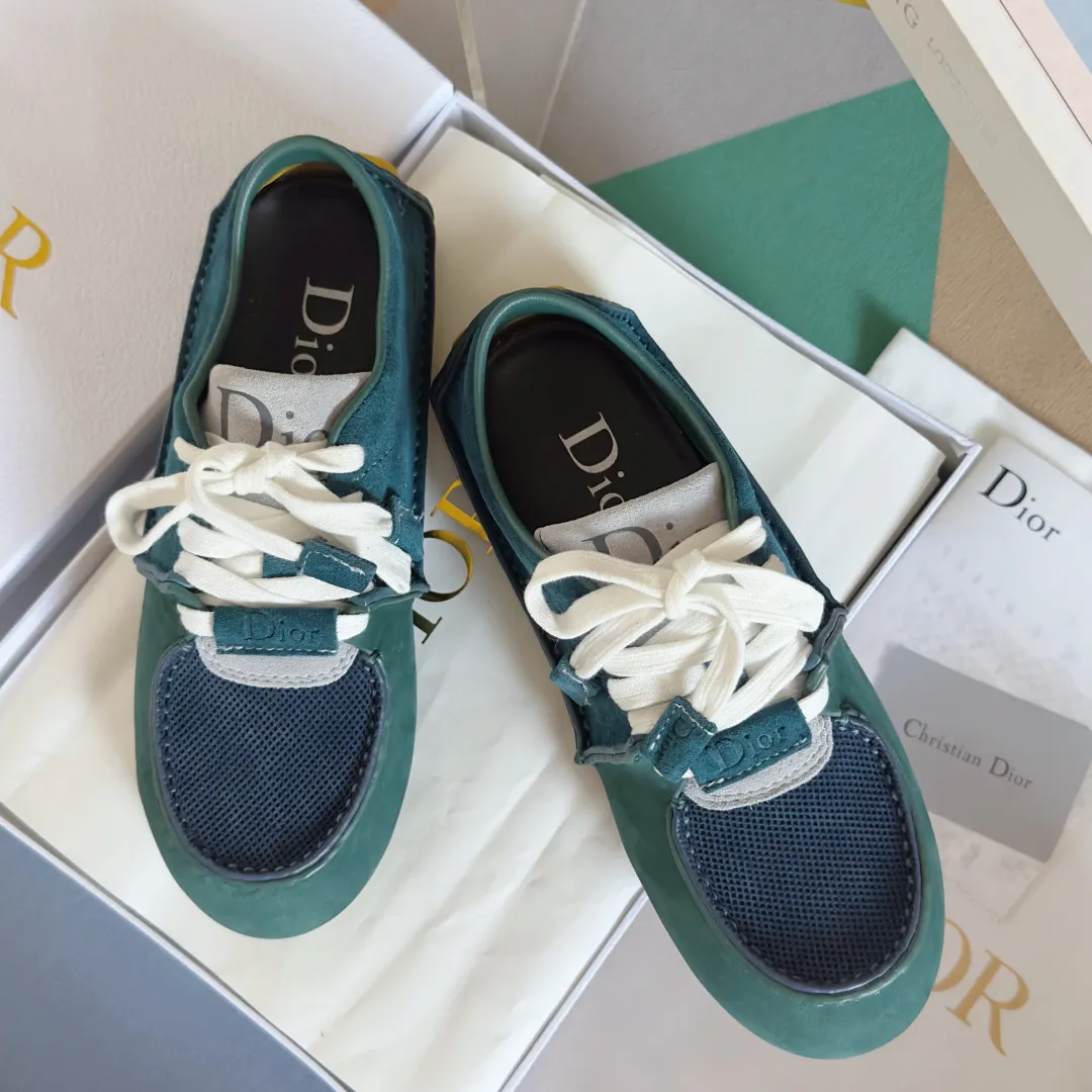 Men's shoes 💰640 Top version: Couple's Dior Roadie Series Catwalk Couple's Handmade Casual Sports Shoes Delivery Counter Exquisite Packaging🛍📦 ▪️Fabric: Original custom imported first-layer cowhide ▪️Inner lining: Original custom leather lining ▪️Sole: Original molded anti-slip rubber material ▪️Sole thickness: 2CM ▪️Size: Women's 35-40 / Men's 39-45
